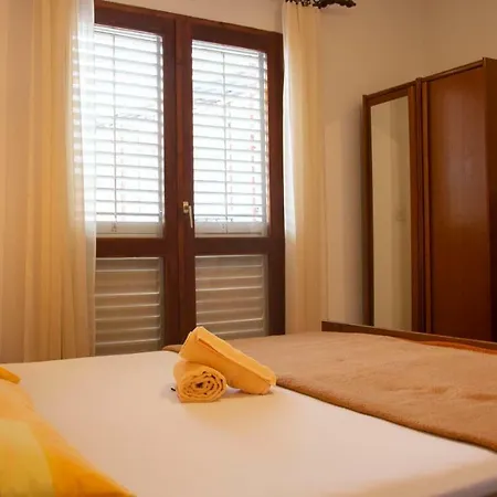 Jadranka Apartment *